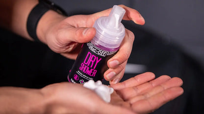 MUC-OFF DRY SHOWER 100ML (118) Muc-off