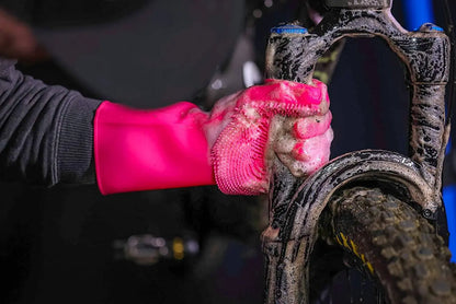 GUANTE DE LIMPIEZA PARA BICICLETA MUC-OFF DEEP SCRUBBER PINK Muc-off