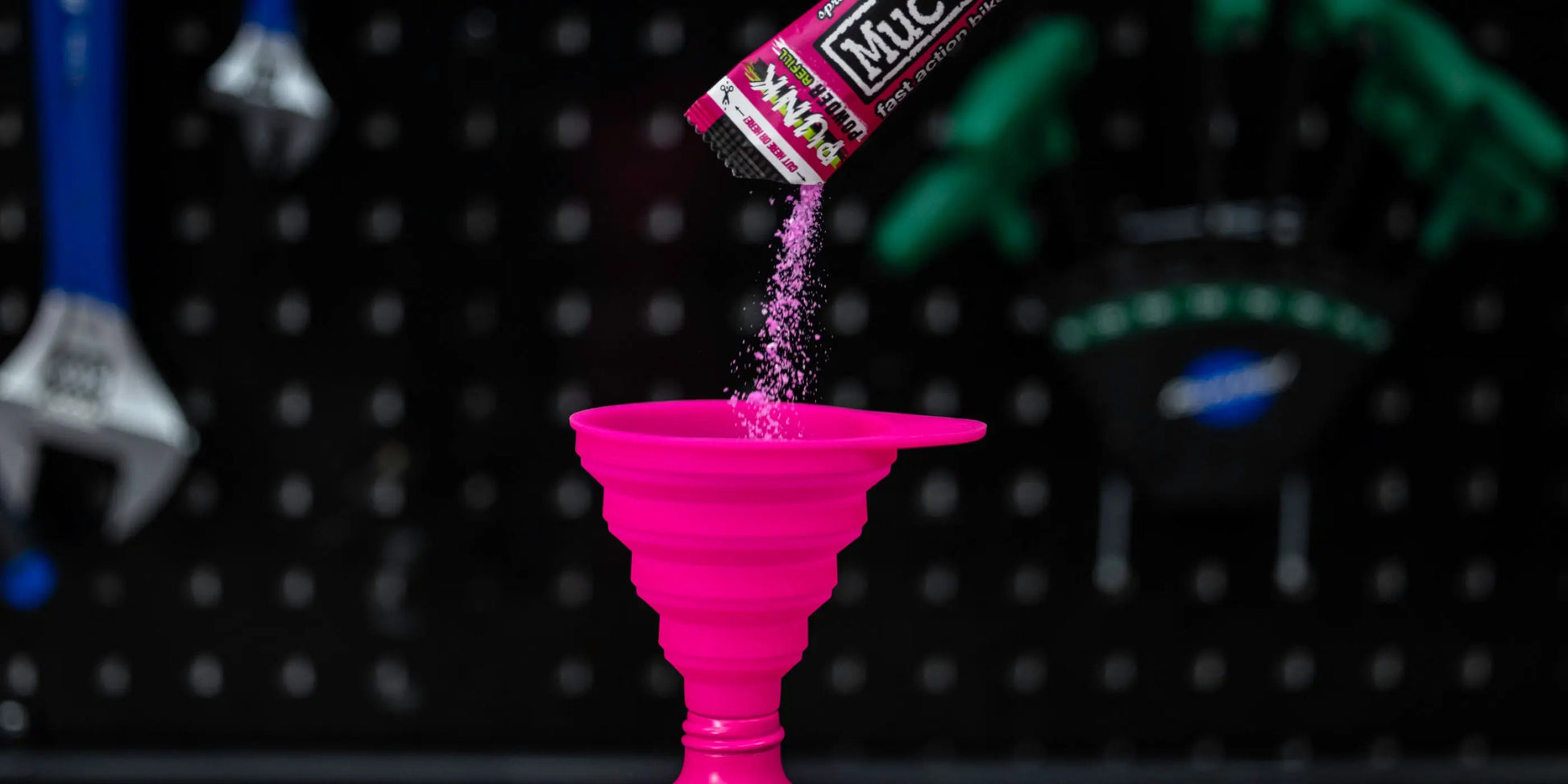 EMBUDO PLEGABLE SILICONA MUC-OFF  (20343) Muc-off