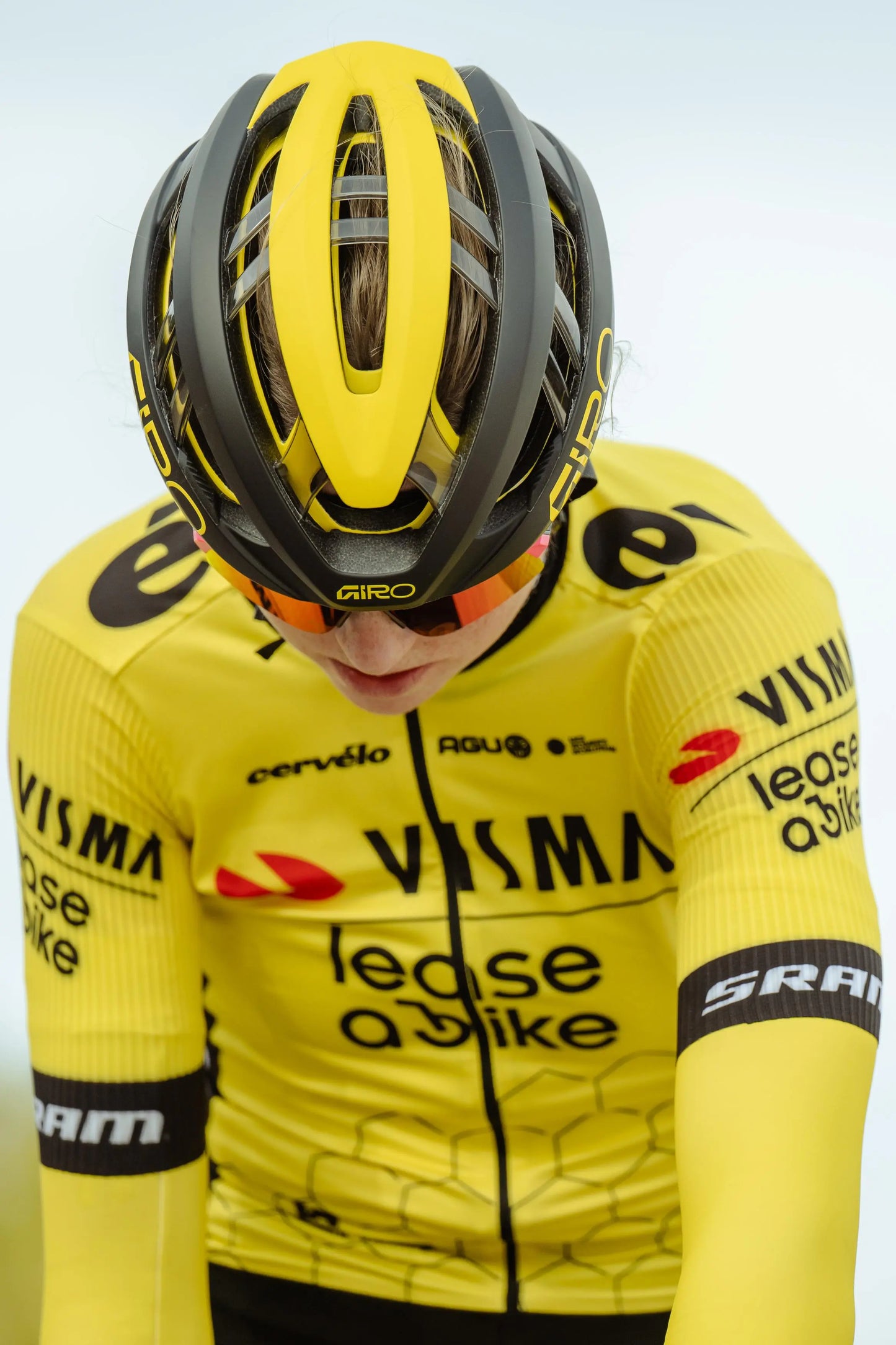 CASCO GIRO ARIES SPHERICAL TEAM VISMA BLACK/YELLOW Giro