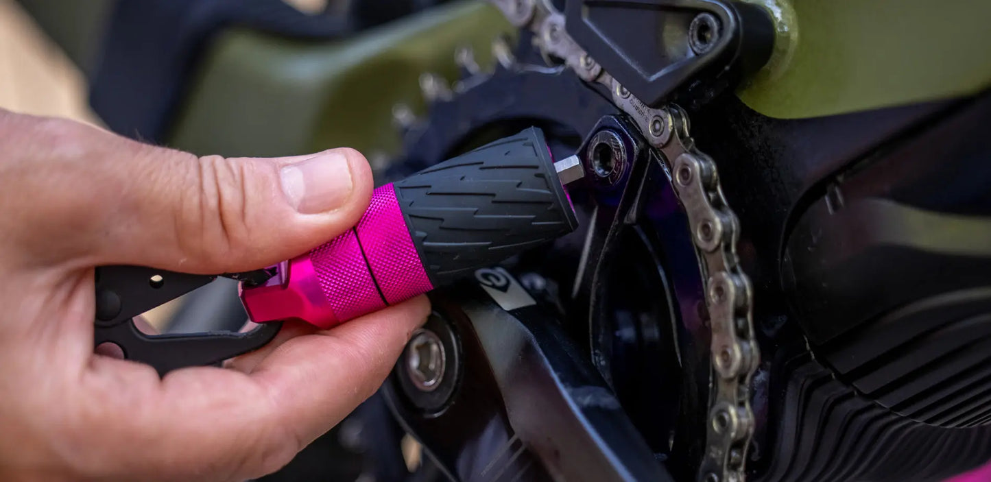 HERRAMIENTA DE TRANSMISIÓN MUC-OFF EBIKE PINK Muc-off