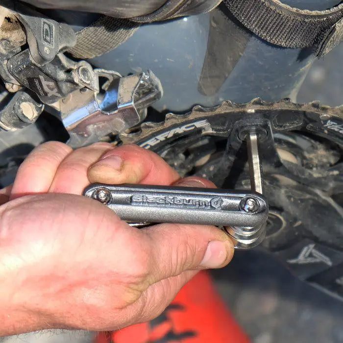 Herramienta Blackburn Grid 8 Mini Tool Grey - Bianchi Store