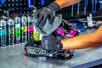 LIMPIADOR DE ANTIPARRA Y VISOR BICICLETA MUC-OFF 250ML Muc-off